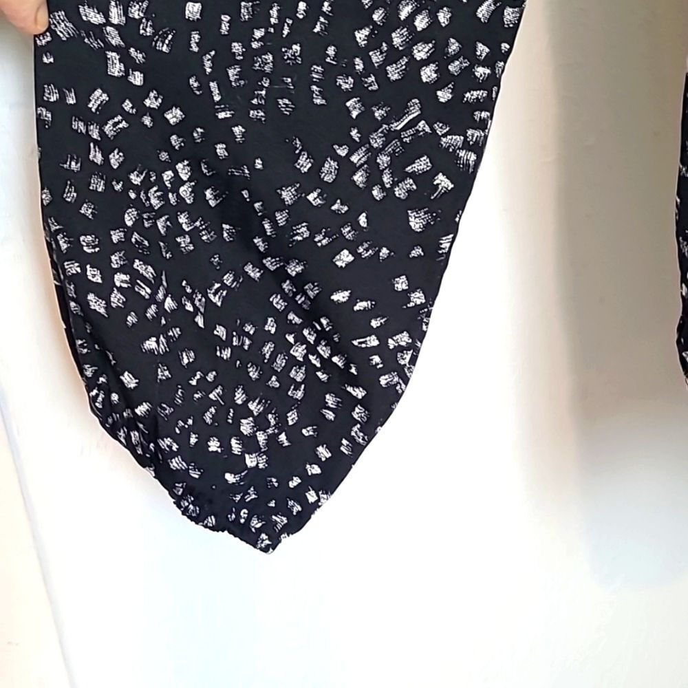 Chico's Black Blouse, White Dots, Gray Embroidered Neckline, Gold Beads,Sz 0,Sml - Picture 7 of 14